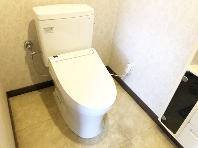 大垣市 トイレ・ウォシュレット交換工事 TOTOピュアレストQR